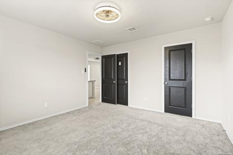 9826 Littleton Grist San Antonio TX 78254