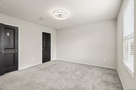 9826 Littleton Grist San Antonio TX 78254