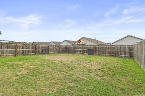 9826 Littleton Grist San Antonio TX 78254