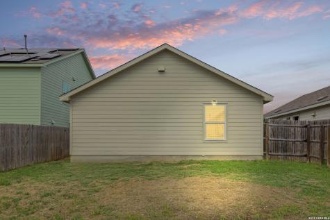 9826 Littleton Grist San Antonio TX 78254