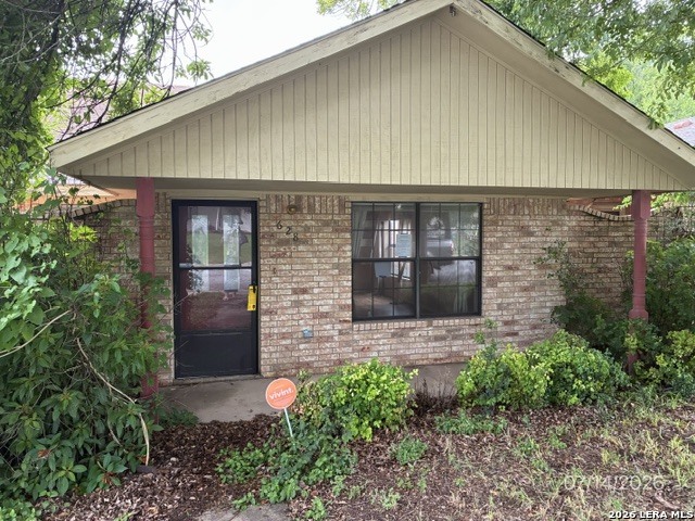 628 E Leona Street Uvalde TX 78801