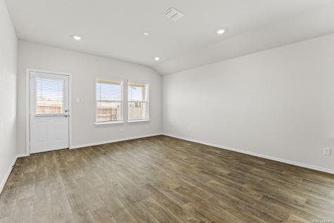 5834 Hartley Home San Antonio TX 78253