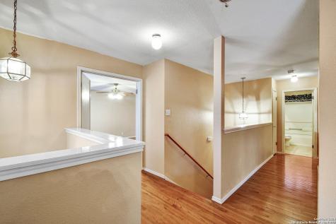 5207 Wood Glen San Antonio TX 78244
