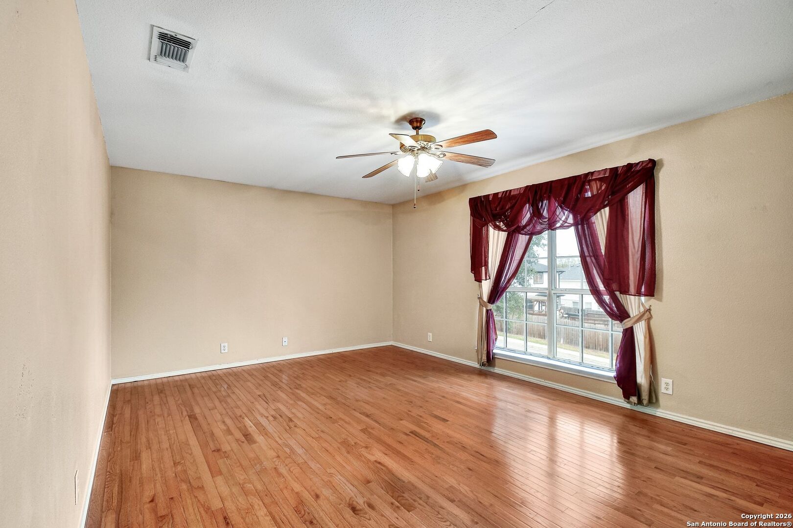 5207 Wood Glen San Antonio TX 78244
