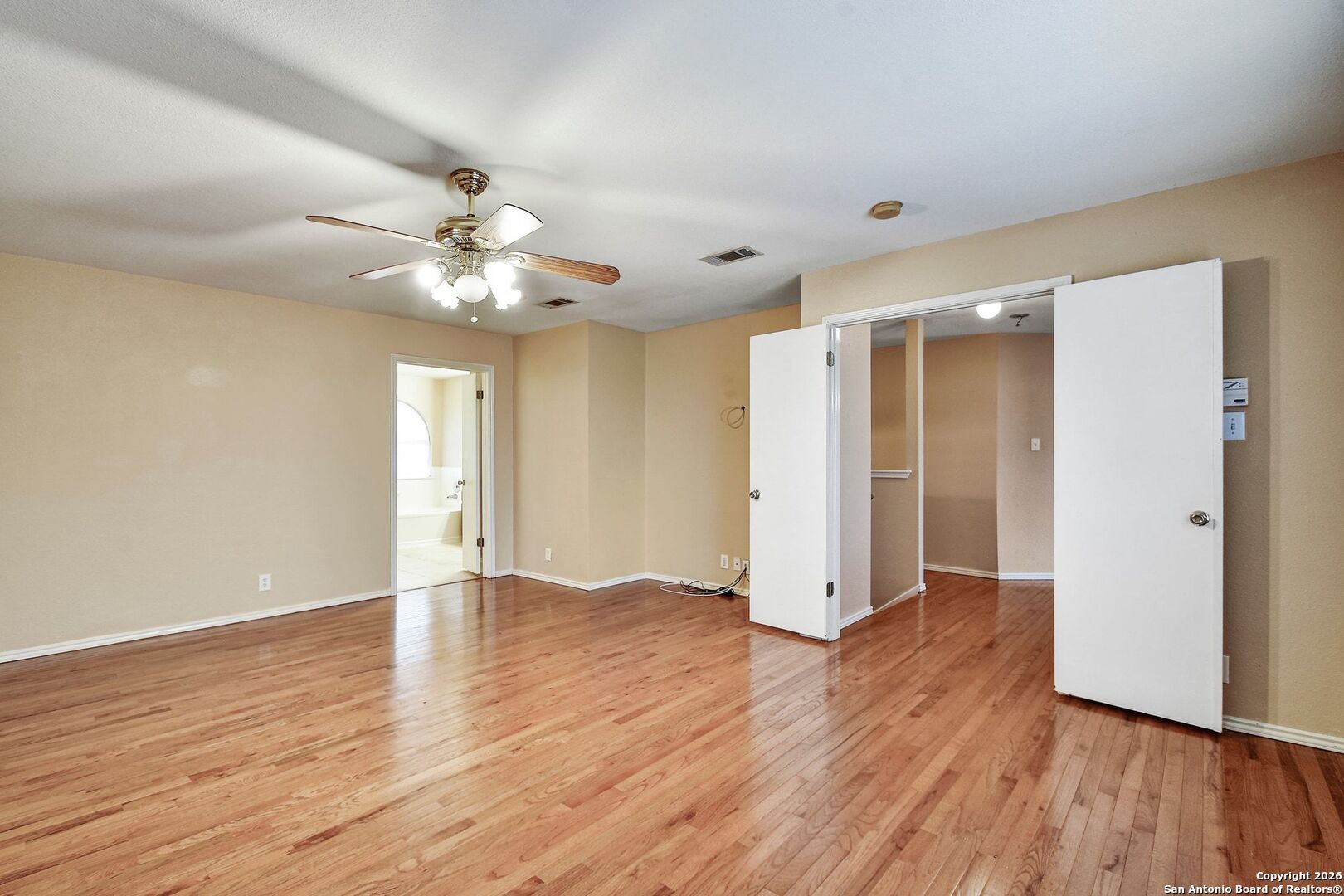 5207 Wood Glen San Antonio TX 78244