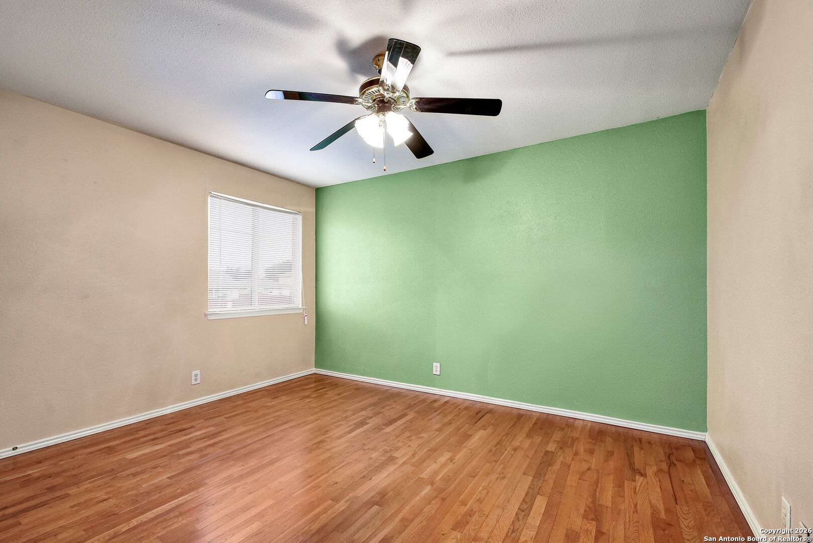 5207 Wood Glen San Antonio TX 78244