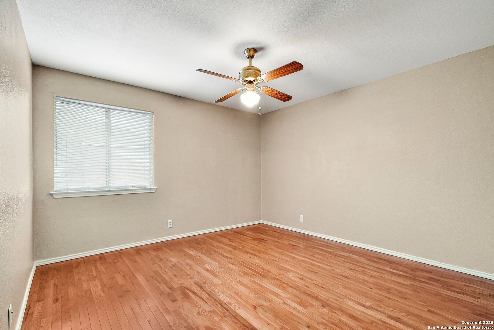 5207 Wood Glen San Antonio TX 78244