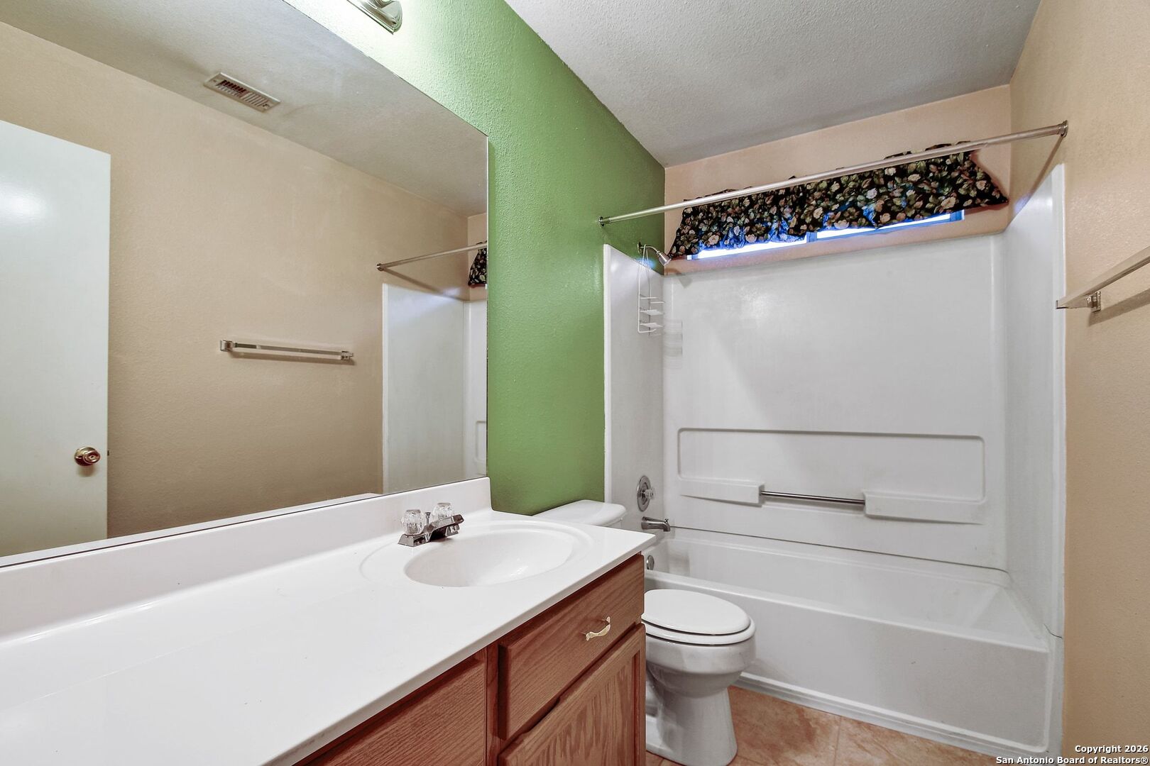 5207 Wood Glen San Antonio TX 78244