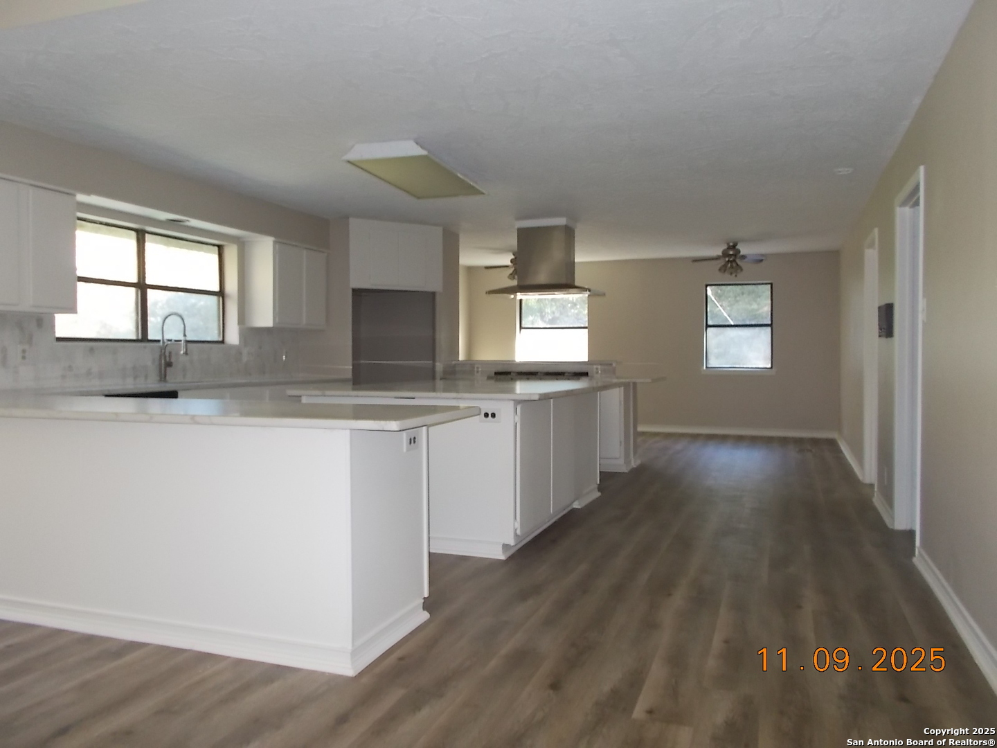1247 Abbotsbury Universal City TX 78148