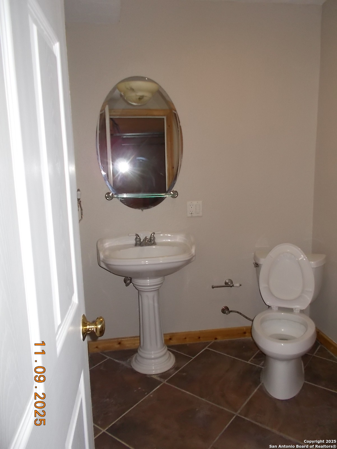 1247 Abbotsbury Universal City TX 78148