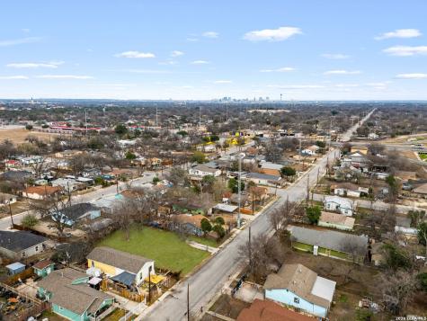 1017 Patton San Antonio TX 78237