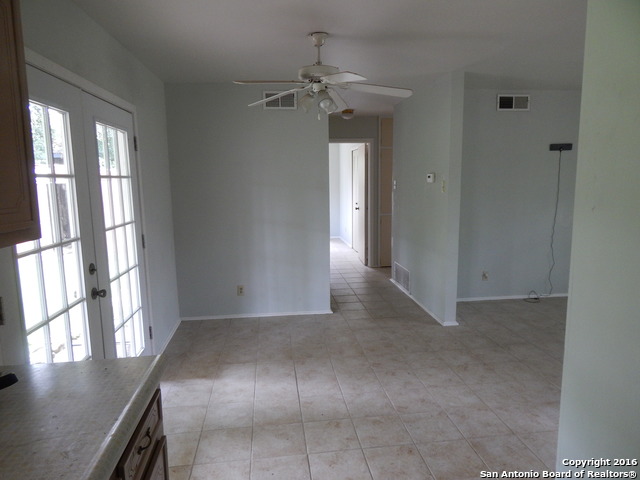 4103 Tropical San Antonio TX 78218