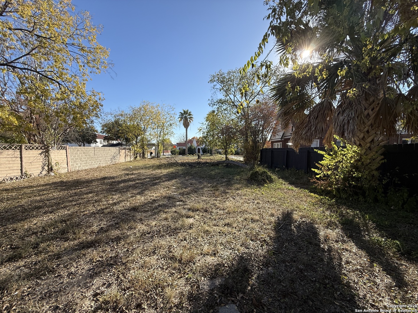 1701 W Summit Avenue San Antonio TX 78201