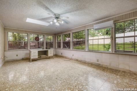 90 Bluet Lane Castle Hills TX 78213
