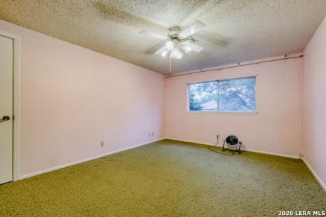 90 Bluet Lane Castle Hills TX 78213