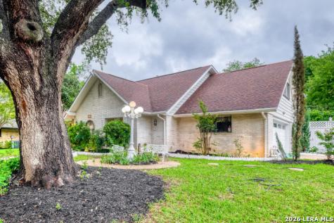 90 Bluet Lane Castle Hills TX 78213