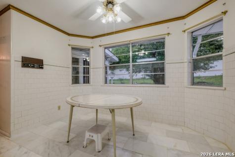 90 Bluet Lane Castle Hills TX 78213