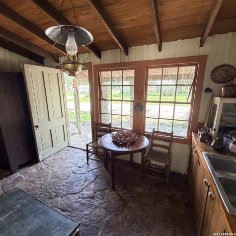 413 Petersburg Castroville TX 78009