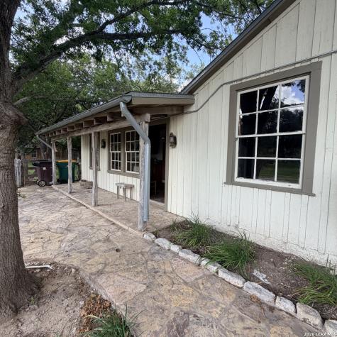413 Petersburg Castroville TX 78009