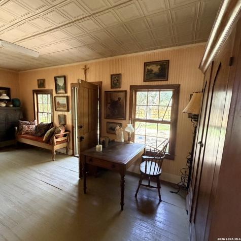 413 Petersburg Castroville TX 78009