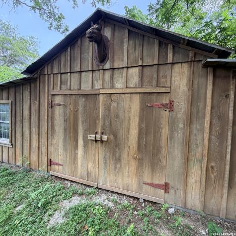 413 Petersburg Castroville TX 78009