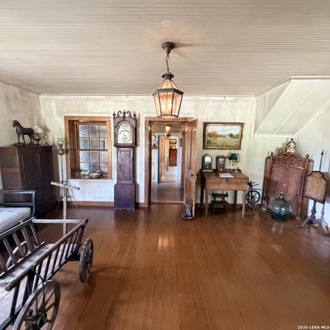 413 Petersburg Castroville TX 78009