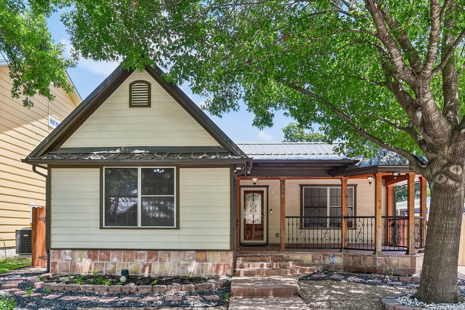 614 Claude W Black San Antonio TX 78203