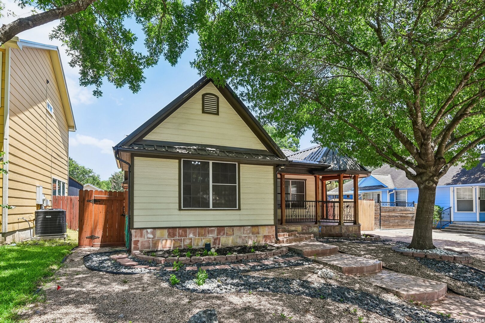 614 Claude W Black San Antonio TX 78203