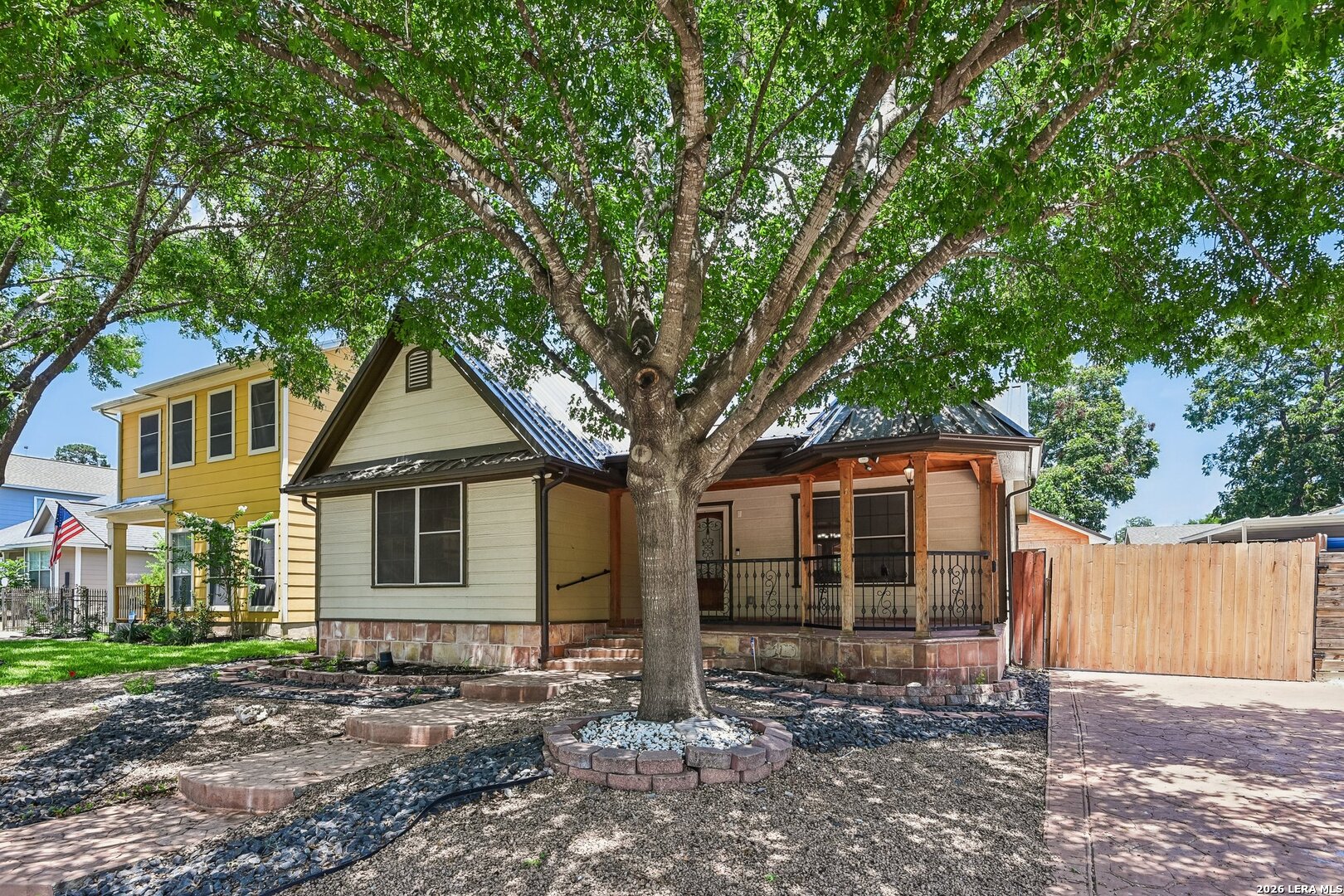 614 Claude W Black San Antonio TX 78203