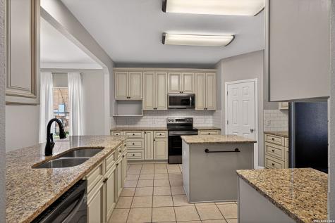 2135 Shoreham San Antonio TX 78260