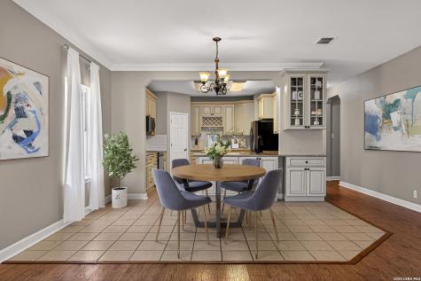 2135 Shoreham San Antonio TX 78260