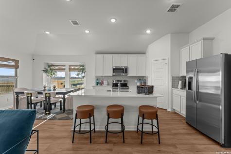 2848 Cavern Grove Seguin TX 78155