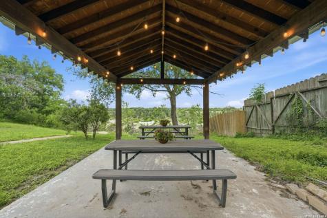 5987 Highway 27 Center Point TX 78010