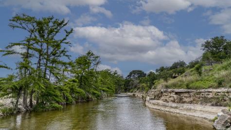 5987 Highway 27 Center Point TX 78010