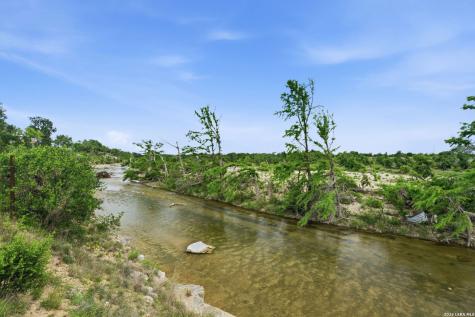 5987 Highway 27 Center Point TX 78010