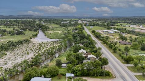 5987 Highway 27 Center Point TX 78010