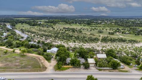 5987 Highway 27 Center Point TX 78010