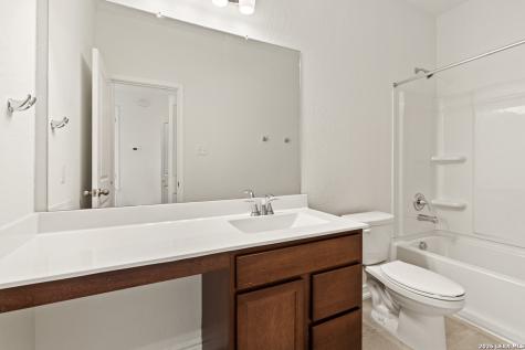 3905 Woodside Drive Seguin TX 78155