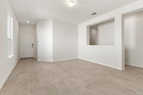 3905 Woodside Drive Seguin TX 78155