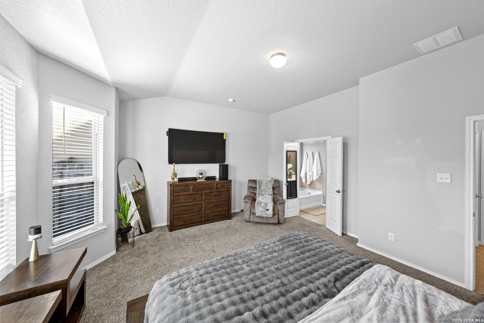 5811 Ivans Farm San Antonio TX 78244