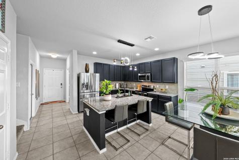 5811 Ivans Farm San Antonio TX 78244
