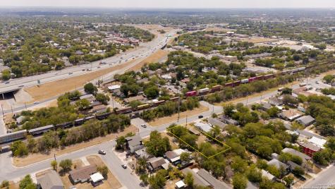 415 Westfall San Antonio TX 78210