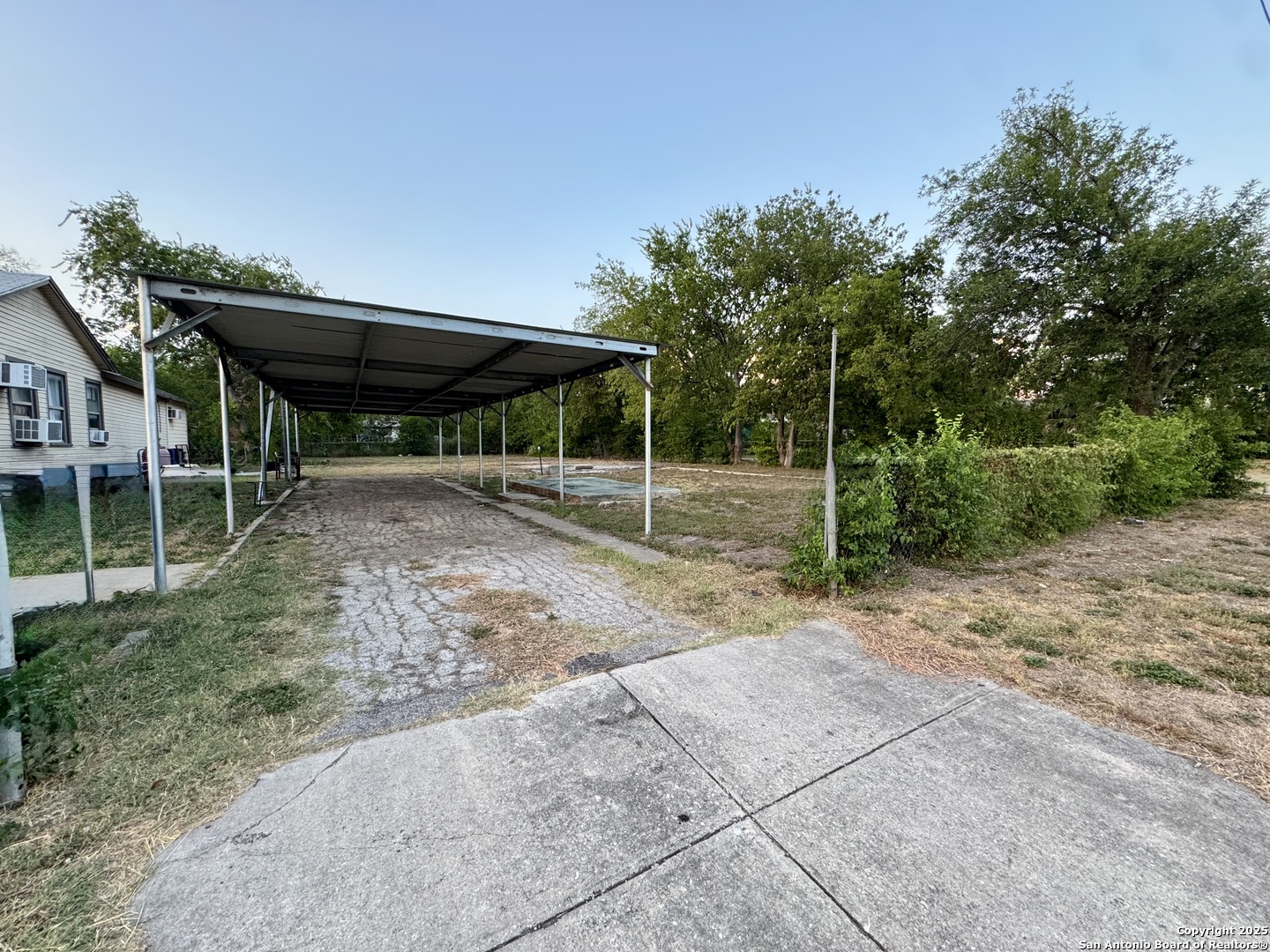 415 Westfall San Antonio TX 78210