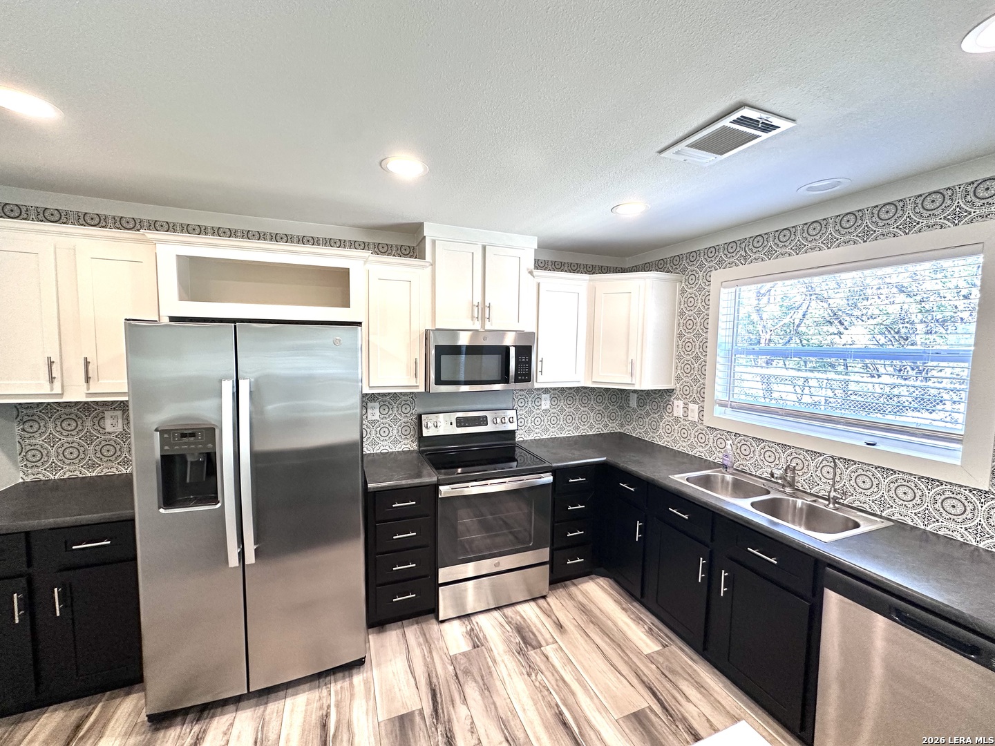 882 Spur Road Lakehills TX 78063