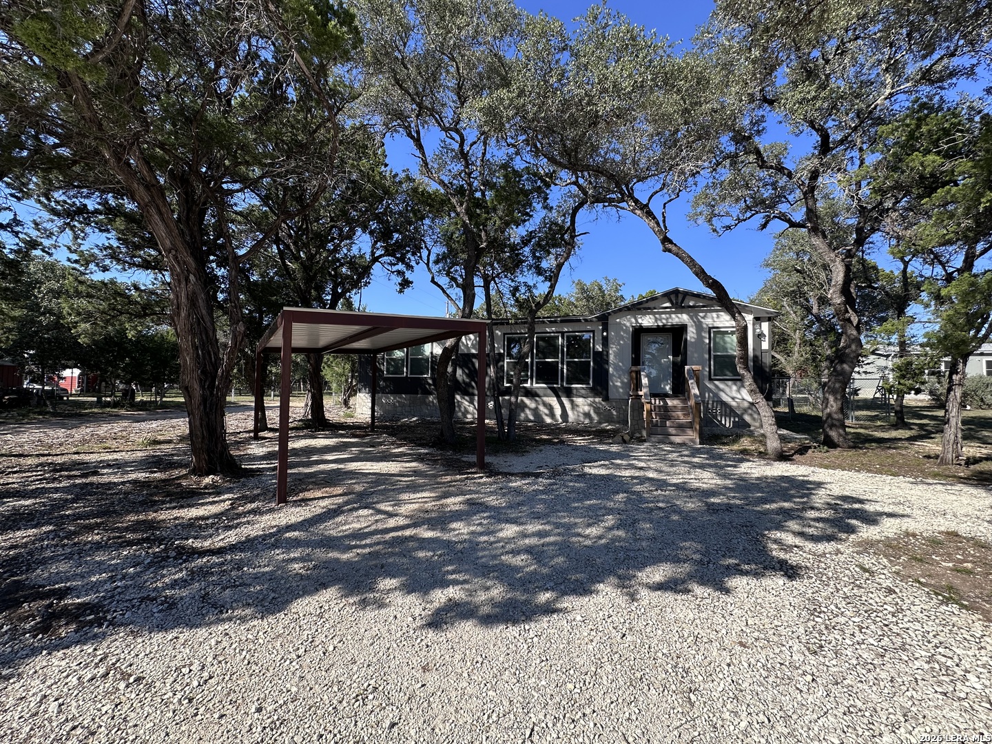 882 Spur Road Lakehills TX 78063