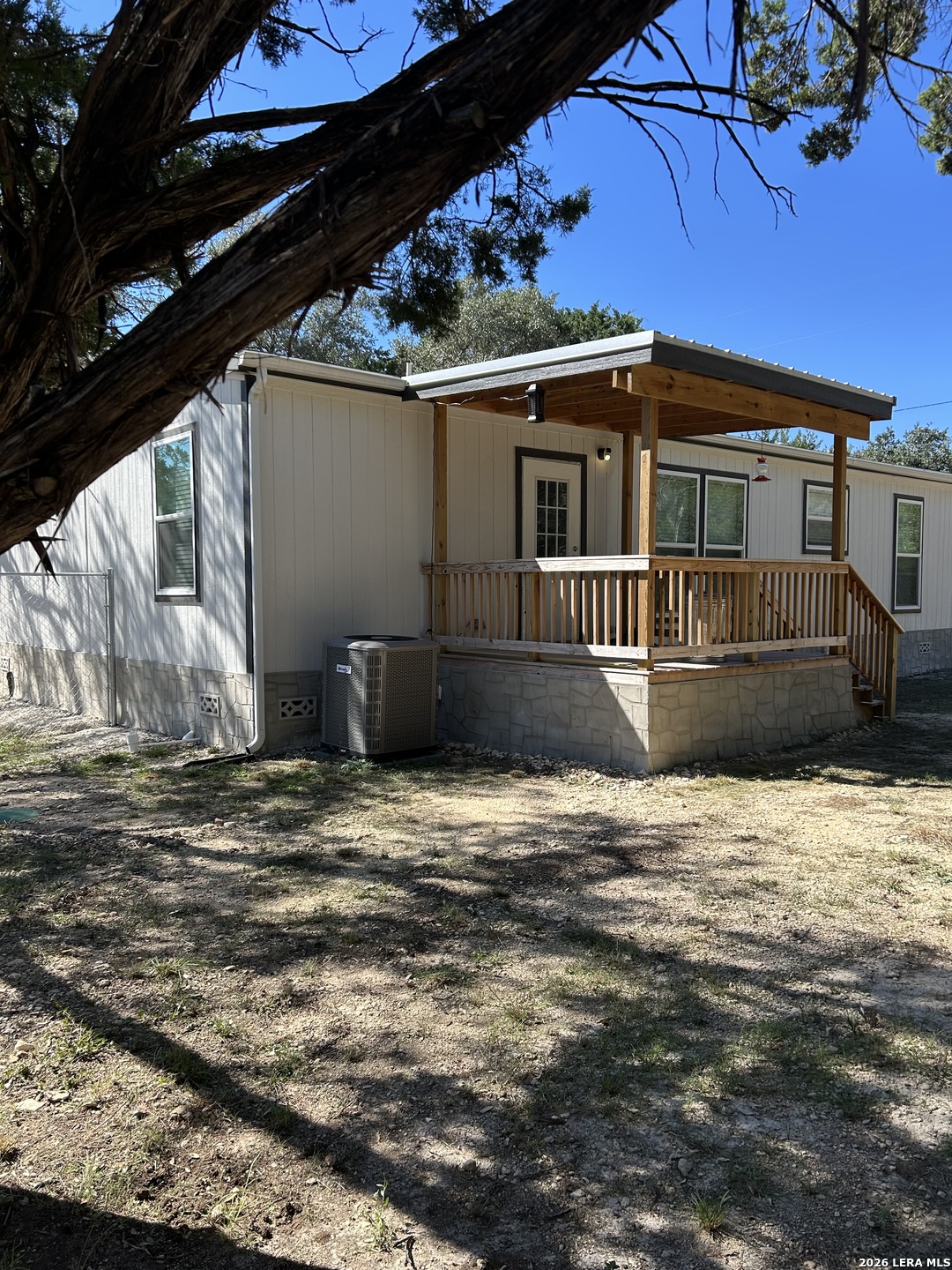 882 Spur Road Lakehills TX 78063