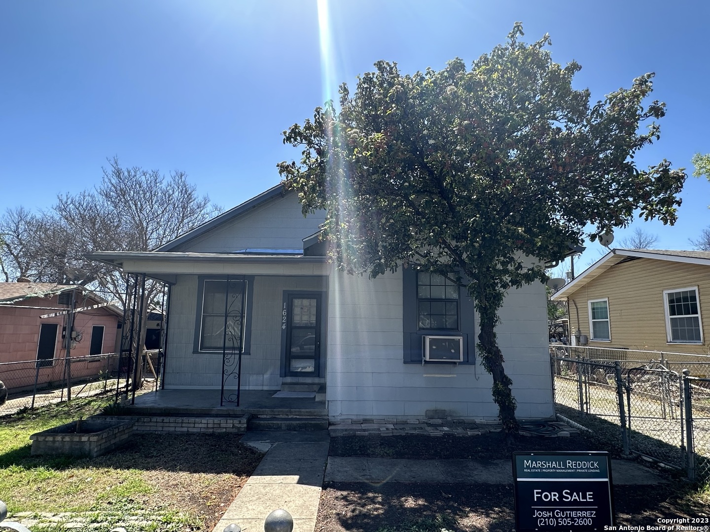 1624 W Ridgewood Court San Antonio TX 78201