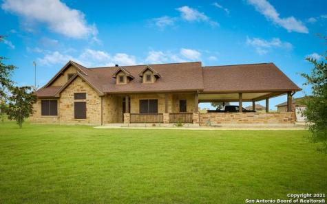 155 Triple R Drive La Vernia TX 78121