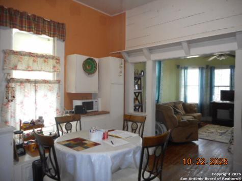 1212 Magnolia Jourdanton TX 78026