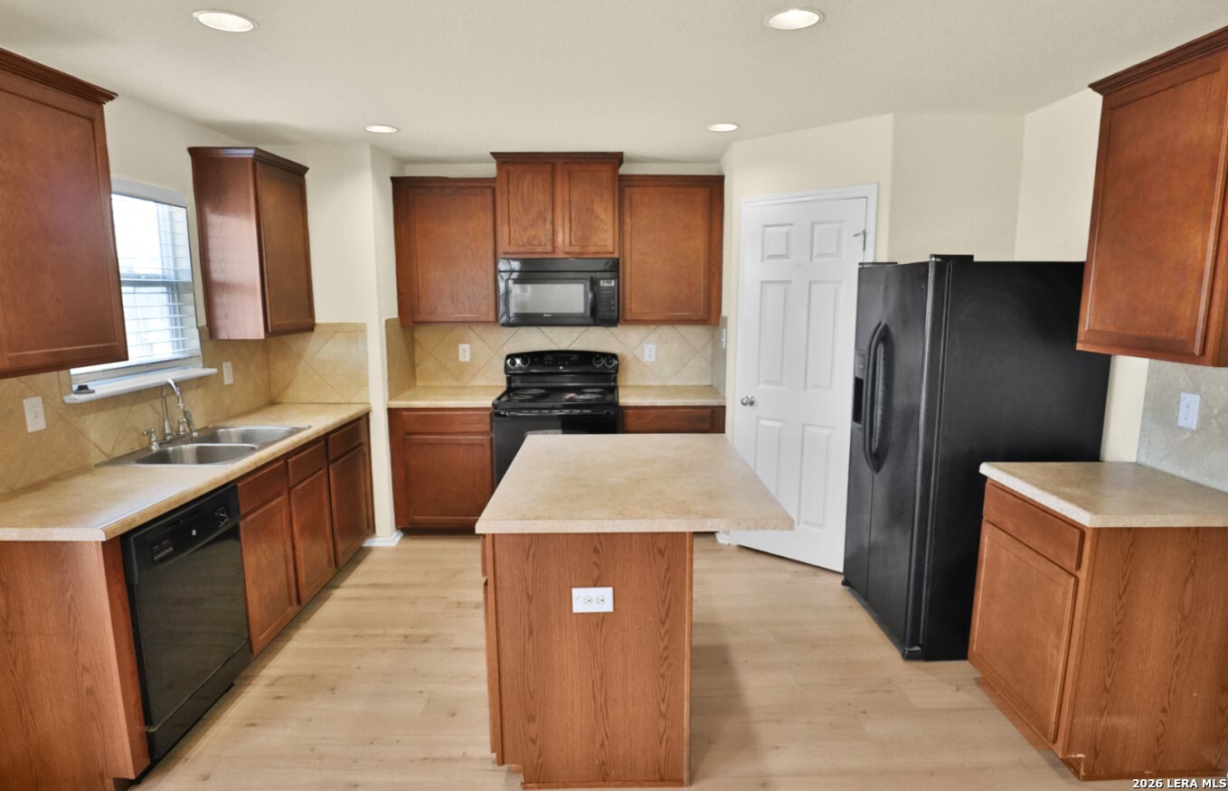 5411 Duke Field San Antonio TX 78227